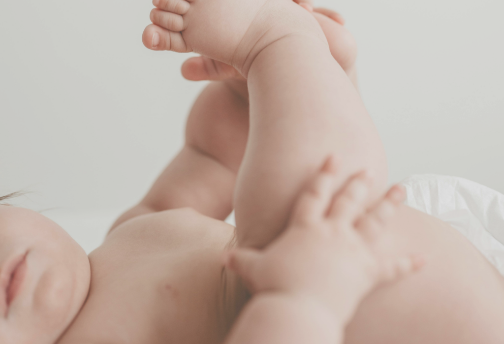 Projet éducatif & pédagogique bébé pied en lair o petit bonheur